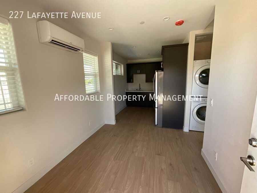 227 Lafayette Ave - Photo 3 of 12