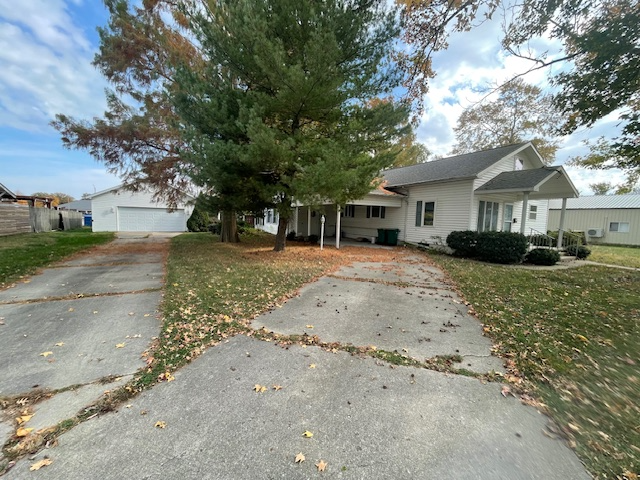 1260 13th St - Photo 2 of 15