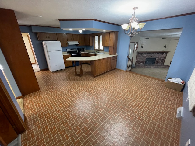 1260 13th St - Photo 3 of 15