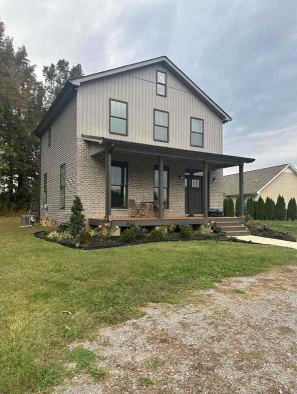 250 Evergreen Ln - Photo 2 of 11