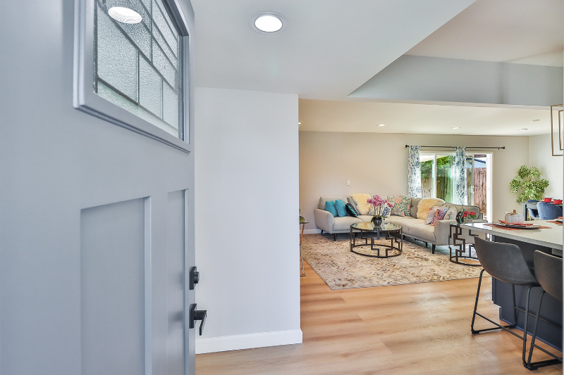 8520 Jumilla Avenue - Photo 3 of 21