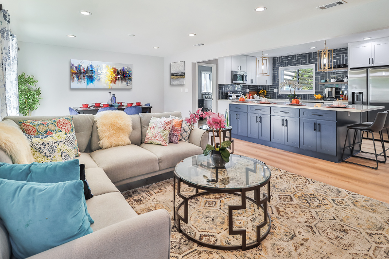 8520 Jumilla Avenue - Photo 6 of 21