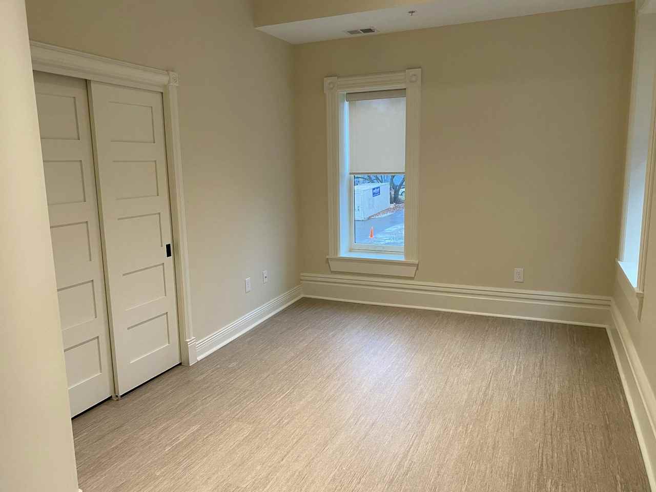 408 South Superior Street, Unit G - Photo 6 of 15