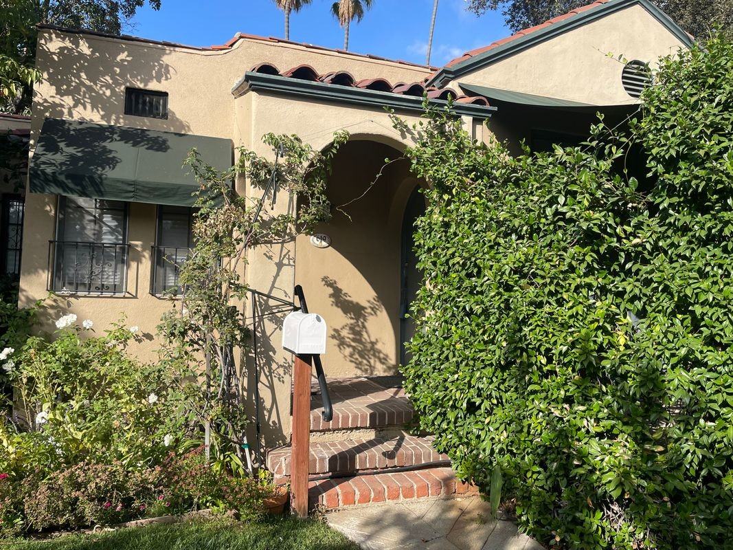 619 S Oak Knoll Ave - Photo 3 of 4