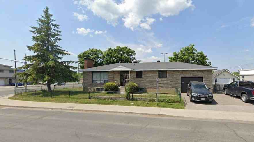 1019 Maitland Ave - Photo 2 of 17