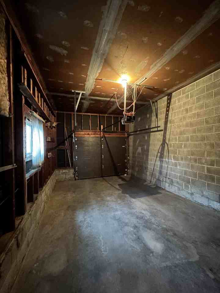 1019 Maitland Ave - Photo 3 of 17