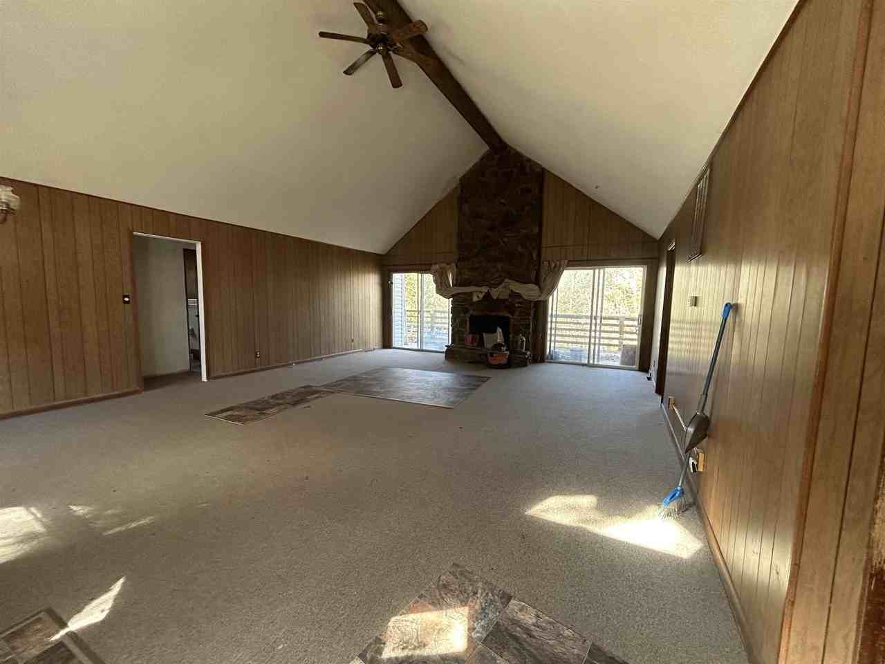 7 Ozoo Rd - Photo 2 of 12