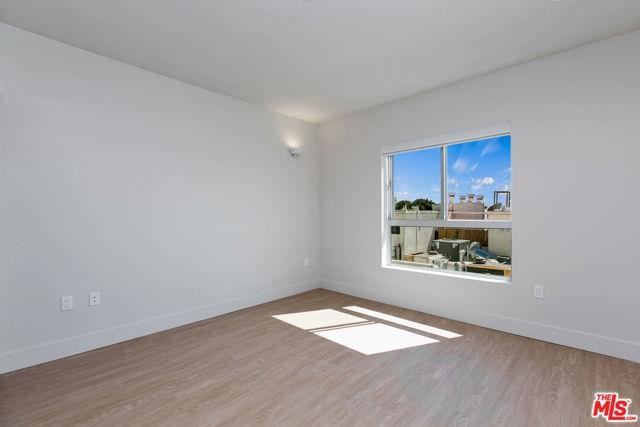 11837 Mayfield Ave #104 - Photo 2 of 8