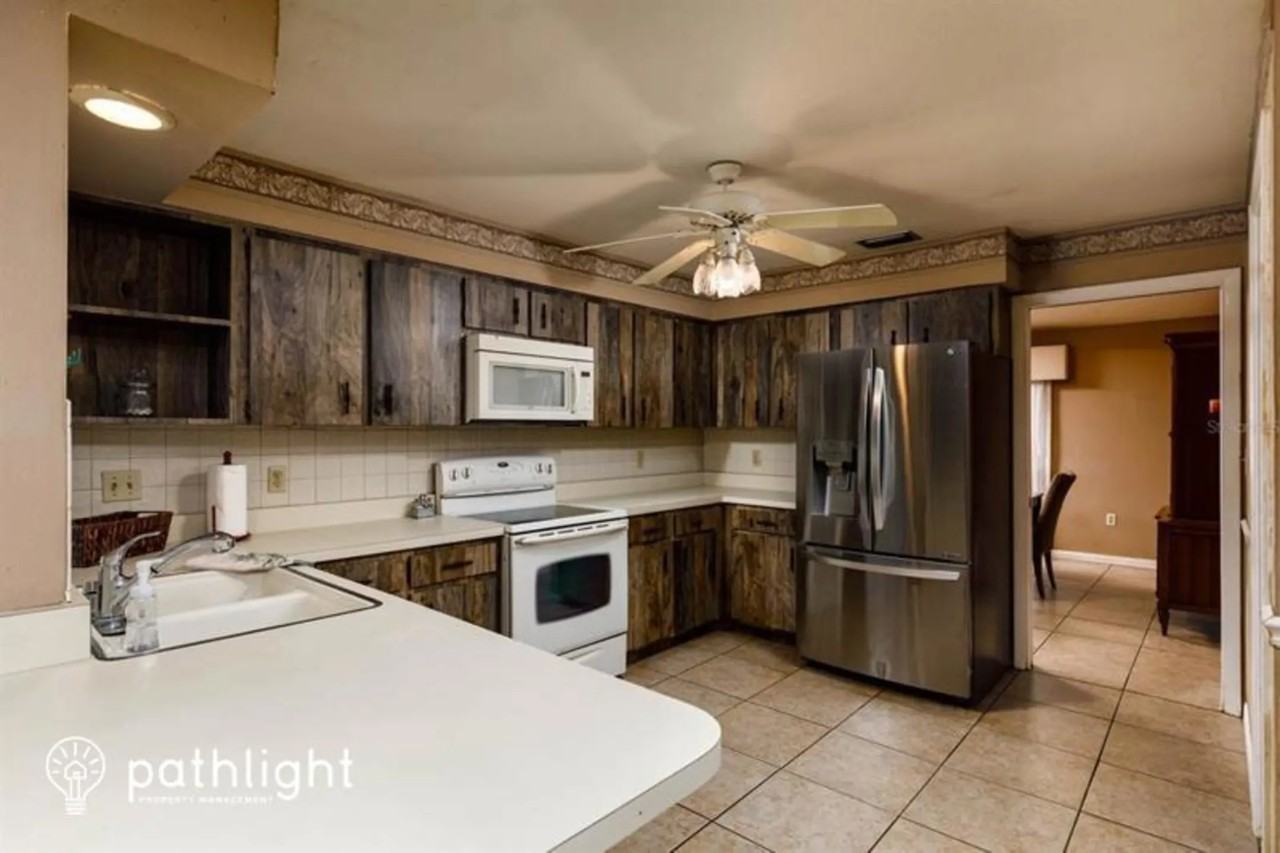 10360 97th St - Photo 3 of 14