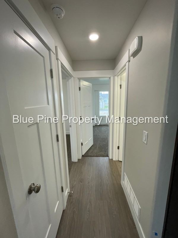 6047 S Cedarwood Ln - Photo 5 of 20