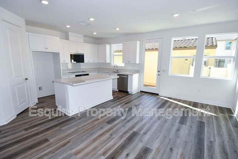 193 Capistrano Dr - Photo 3 of 15