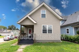 featured image of 743 Cottage Ave