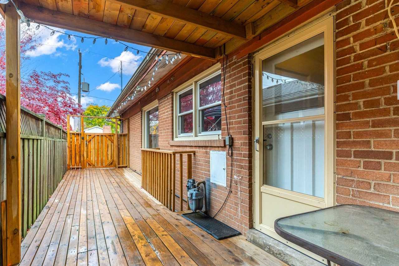 40 Rossburn Dr #BS - Photo 3 of 26