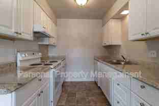 932 Ne 86th St - Photo 1 of 1