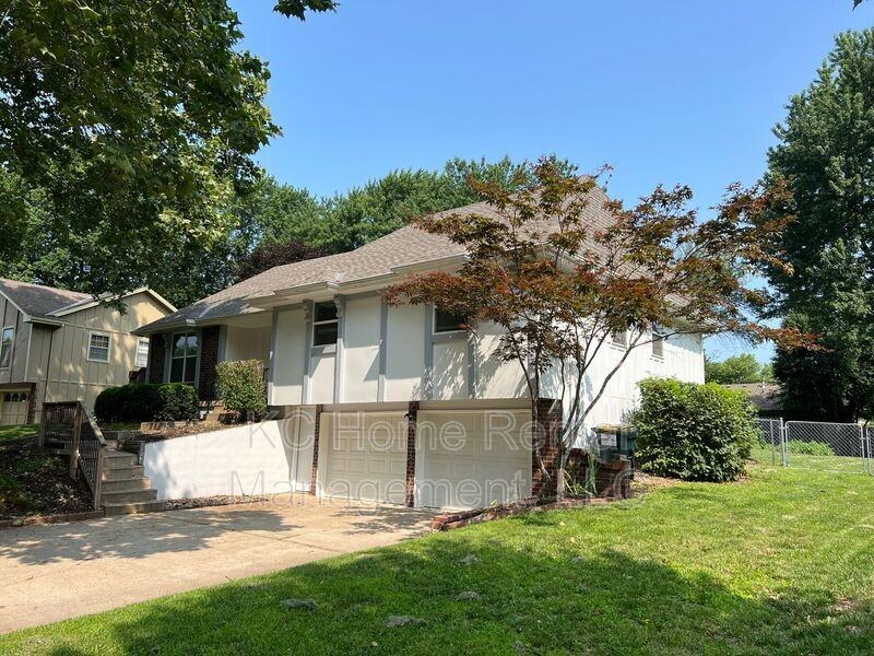 714 Ne Cedar St - Photo 2 of 47