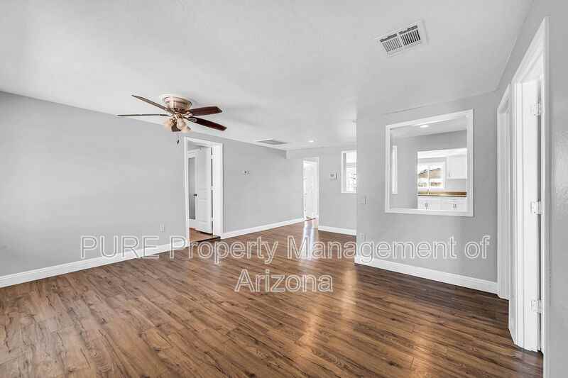 3111 E Atlanta Ave - Photo 3 of 21