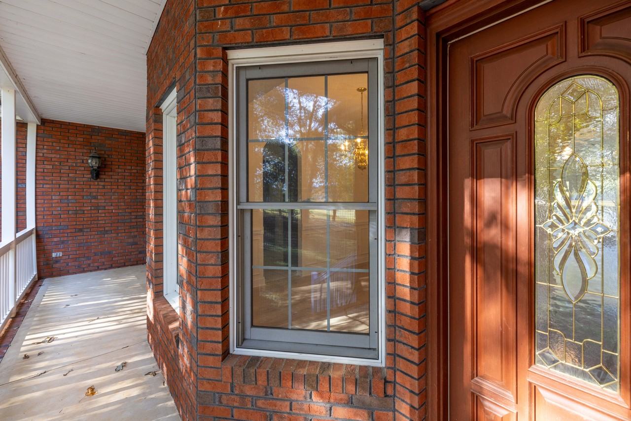 5560 Old Thompson Rd - Photo 3 of 46