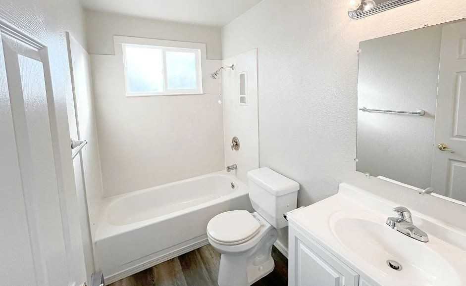 3114 W Cherry Ln - Photo 2 of 5