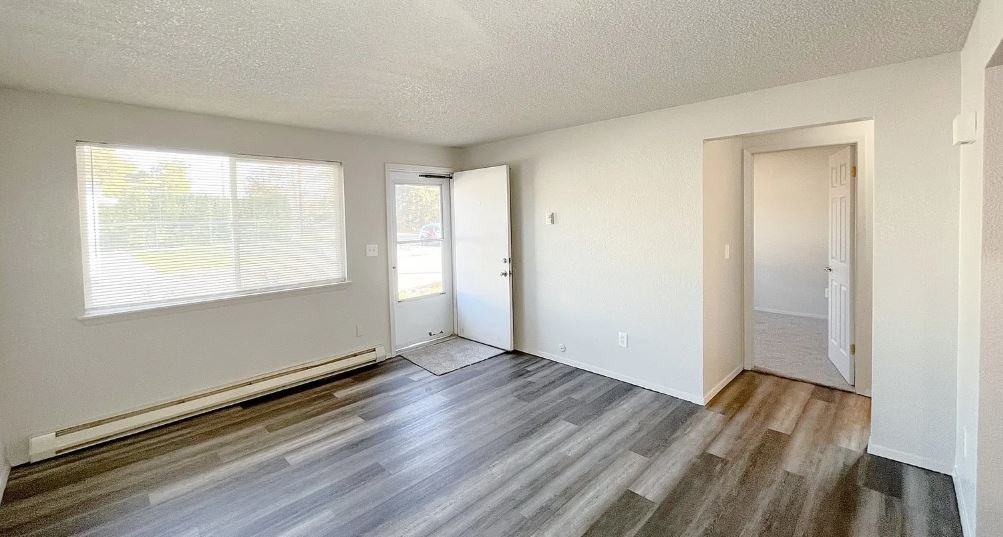 3114 W Cherry Ln - Photo 3 of 5