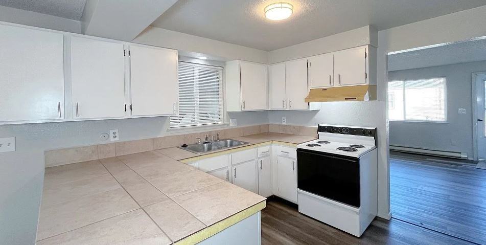 3114 W Cherry Ln - Photo 4 of 5