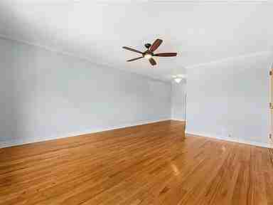 1533 Independence Ave - Photo 2 of 5