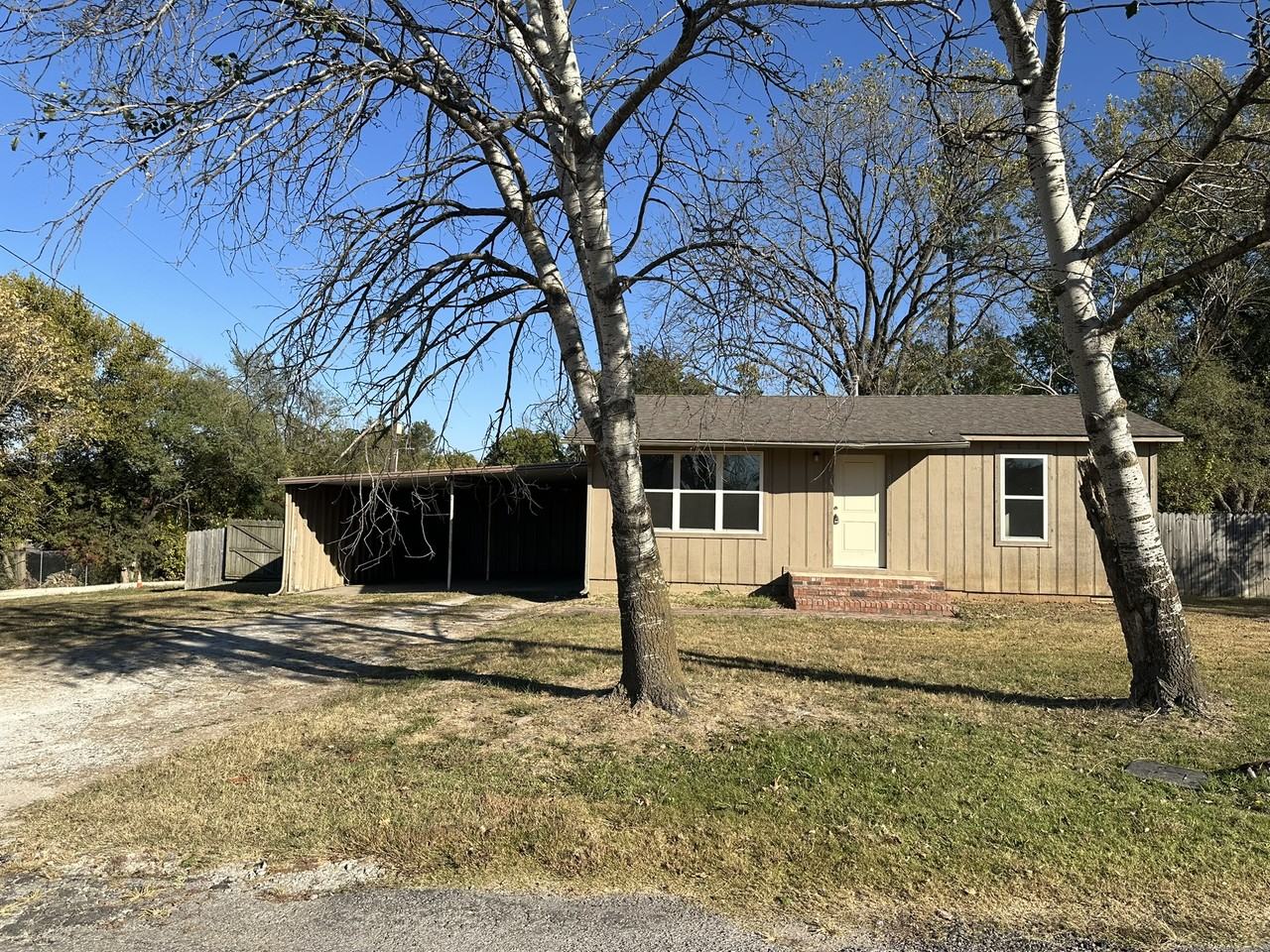 803 Greenfield St - Photo 2 of 16
