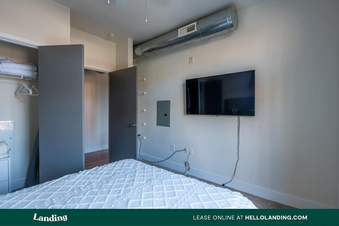 1820 East Broad Street - Photo 4 of 50