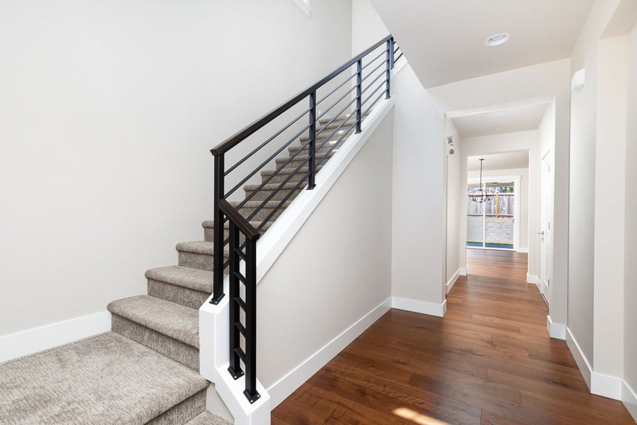 12932 Ne 201st St - Photo 2 of 18