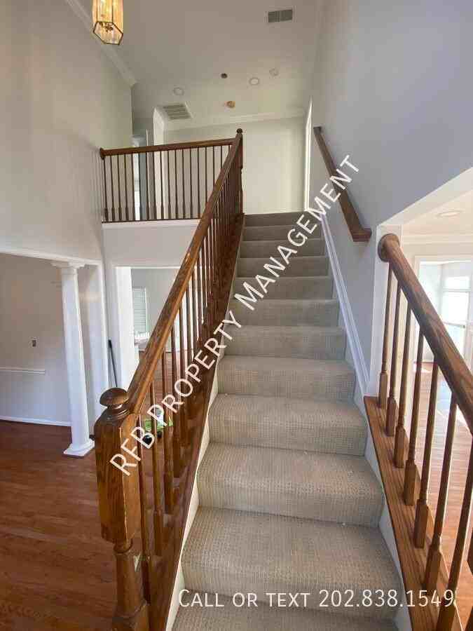4709 Girton Ave - Photo 2 of 17