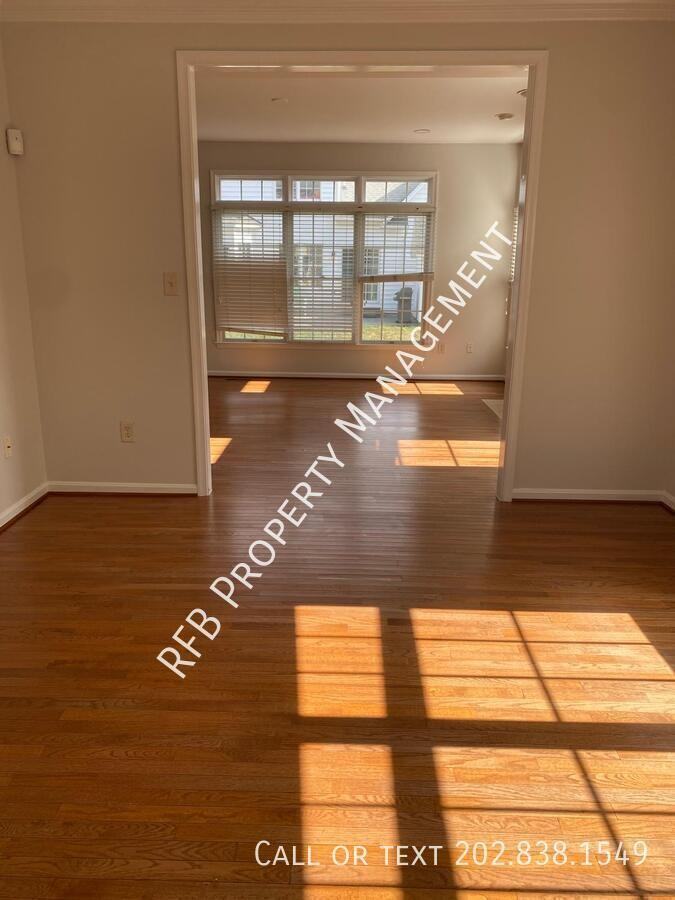 4709 Girton Ave - Photo 3 of 17
