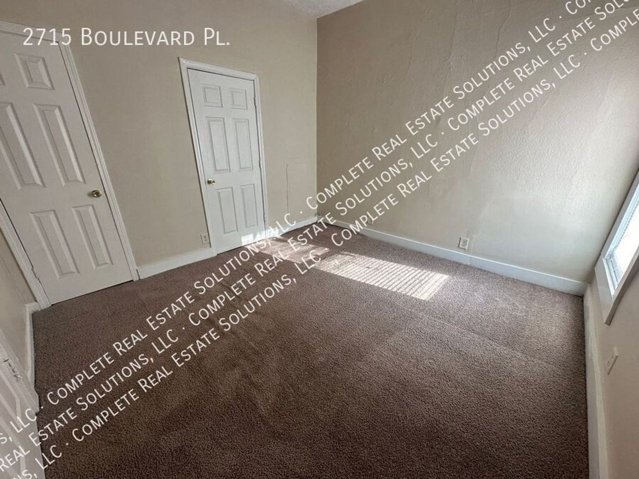 2715 Boulevard Pl - Photo 5 of 19