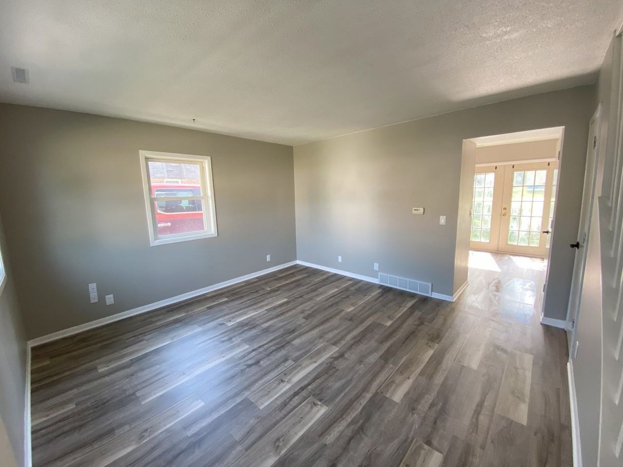 1214 Gebhardt St - Photo 2 of 5