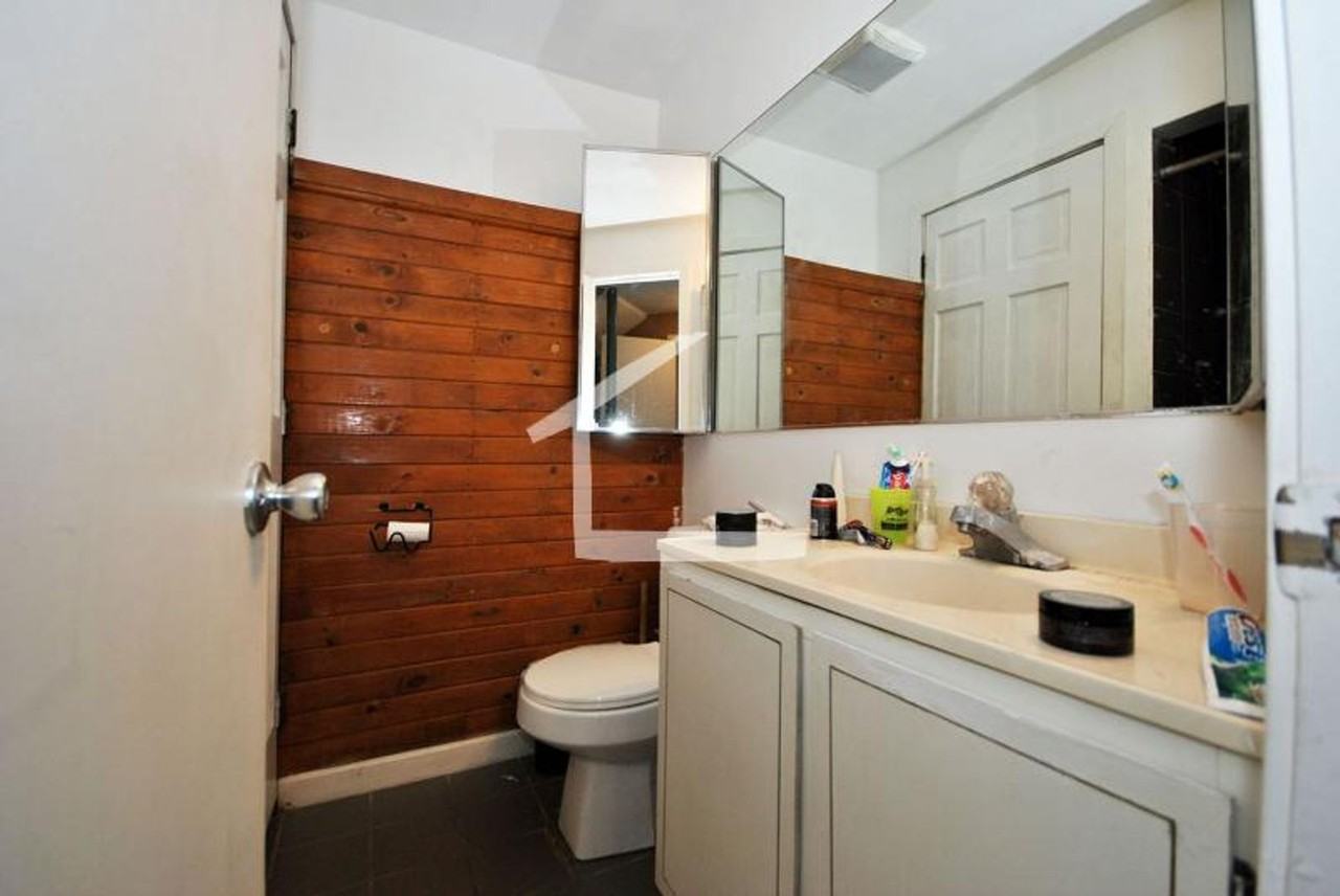 127 Glenville Avenue - Photo 3 of 10