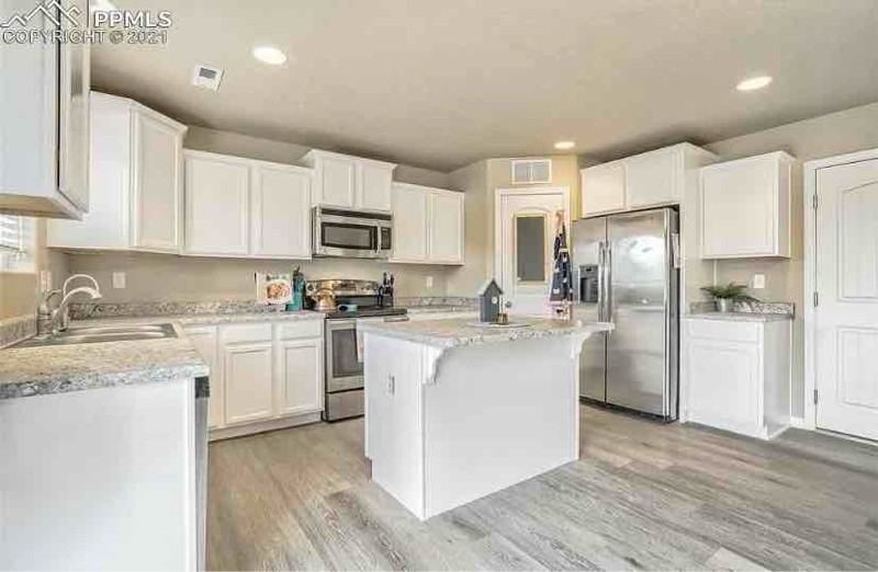 3654 Saguaro Cir - Photo 6 of 15