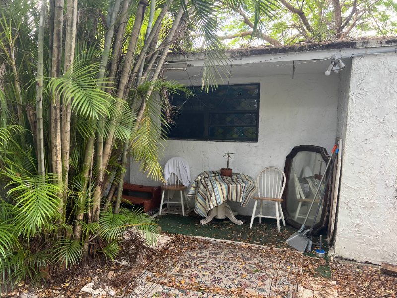 1918 Sheridan St - Photo 6 of 8