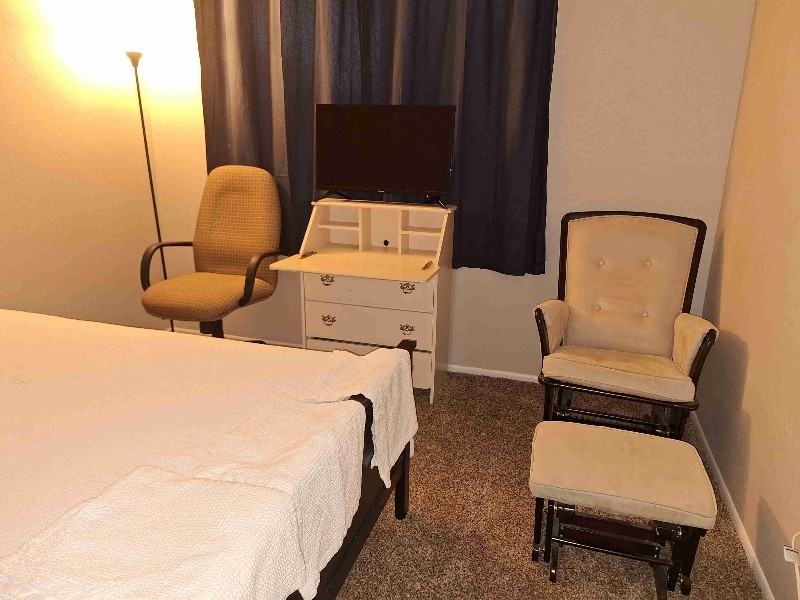 9554 W Vogel Ave - Photo 3 of 10