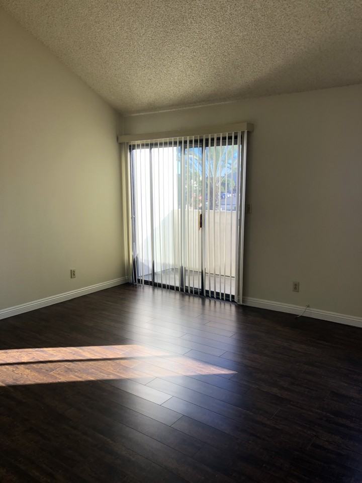 15303 S Raymond Ave #5 - Photo 5 of 23