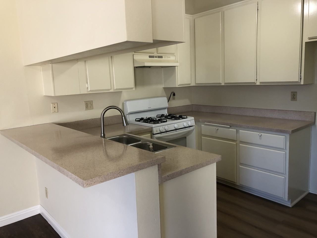 15303 S Raymond Ave #5 - Photo 6 of 23