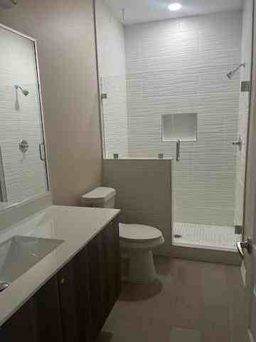 3117 W Kenwood St #2 - Photo 7 of 8