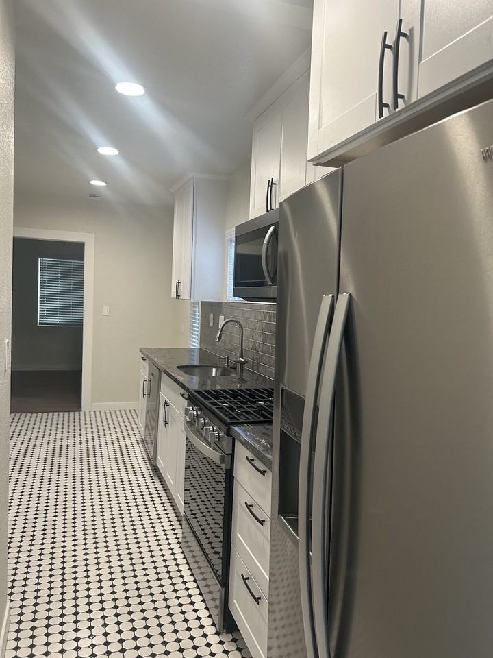 1601 Plumas St #NA - Photo 2 of 15