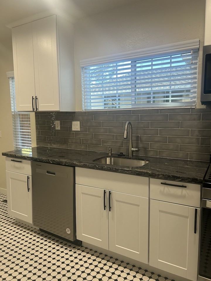 1601 Plumas St #NA - Photo 3 of 15