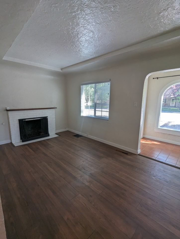 1601 Plumas St #NA - Photo 5 of 15