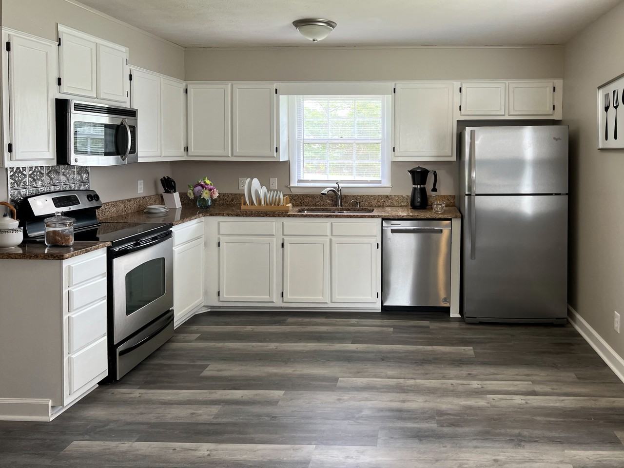 909 Brookridge Dr #NA - Photo 2 of 24