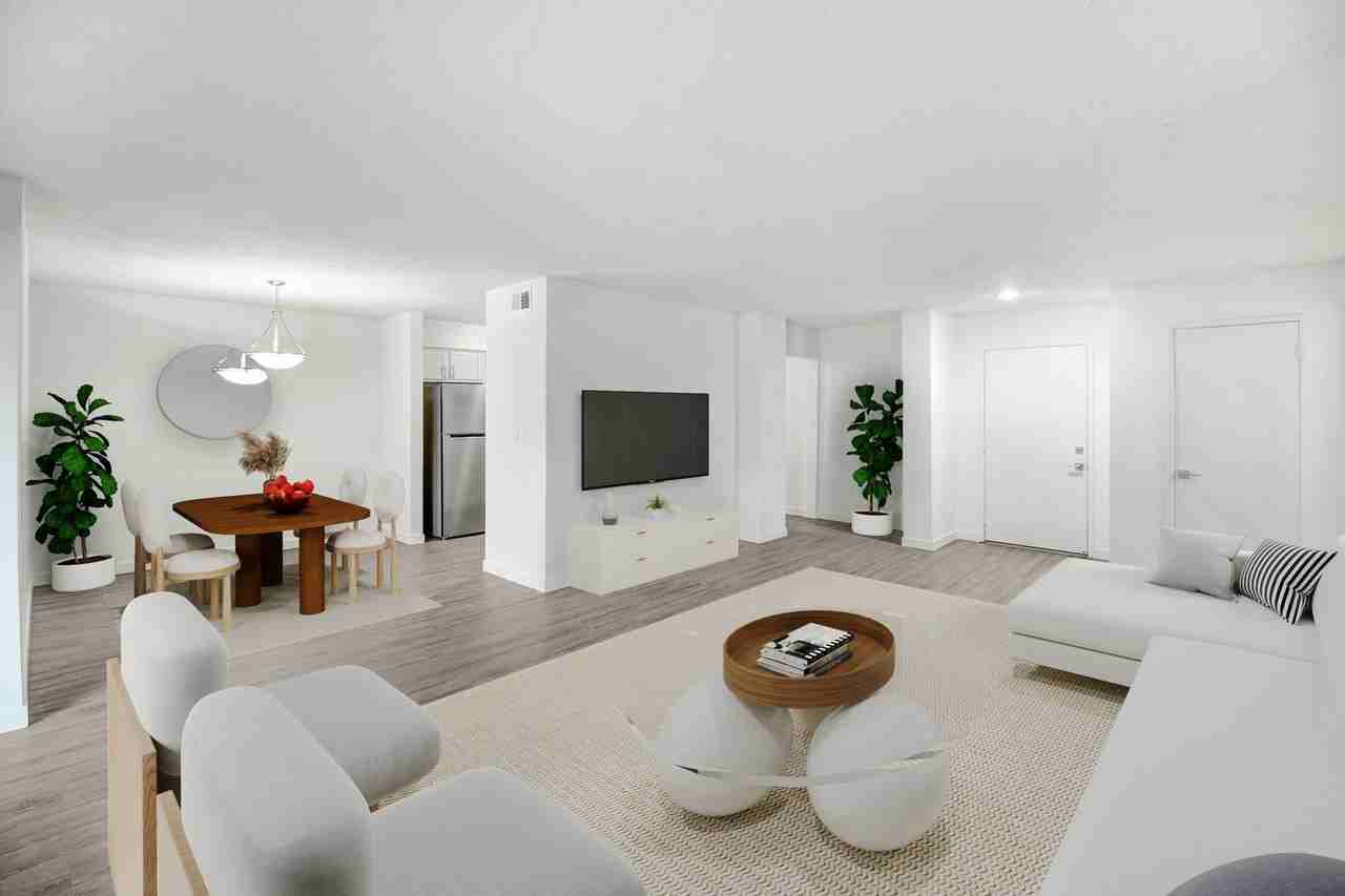 Willis Park East - Photo 2 of 19