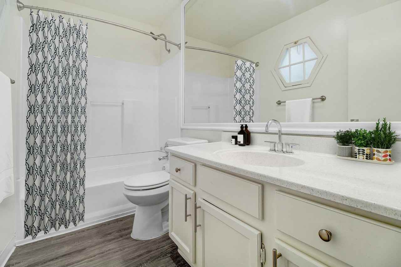 Willis Park East - Photo 5 of 19