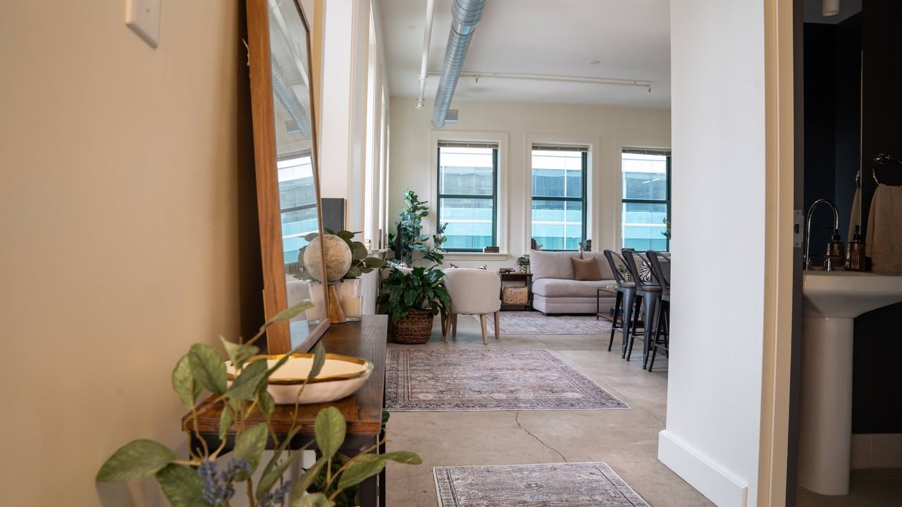 Market Square Place - Photo 6 of 35