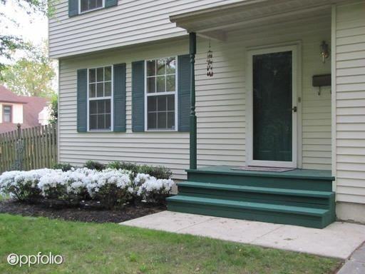 338 Lake Blvd - Photo 2 of 12