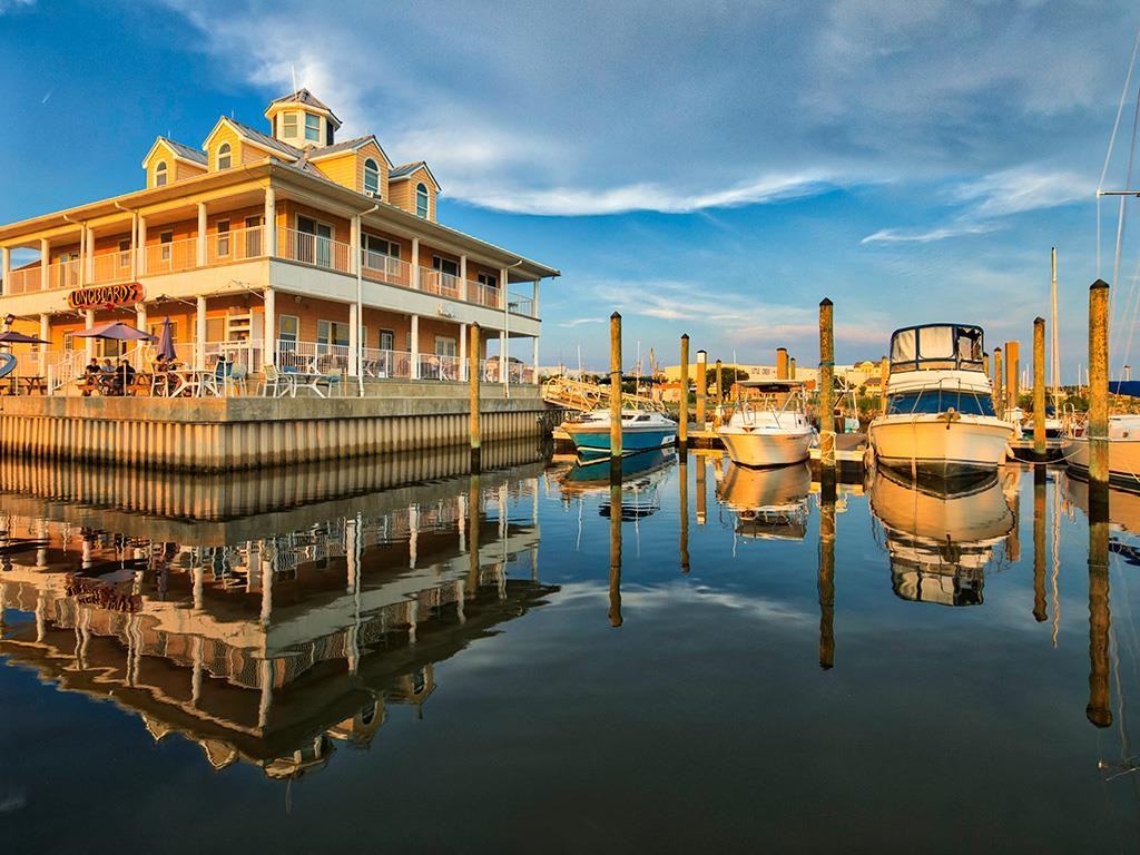 The Port at East Beach Apartments and Marina - Photo 6 of 49