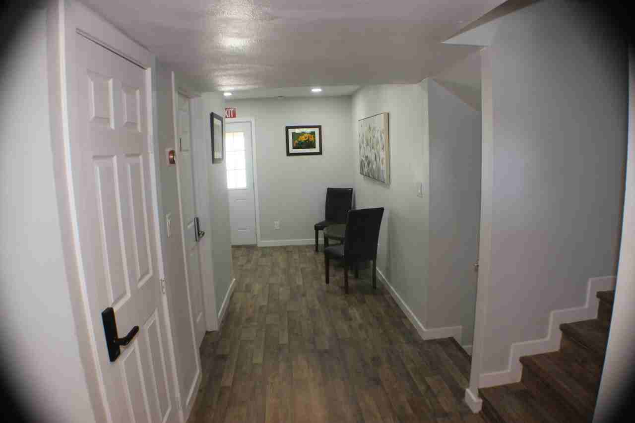 N 37th Ave - Photo 6 of 17