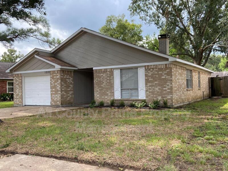 1010 Western Hills Dr - Photo 2 of 17